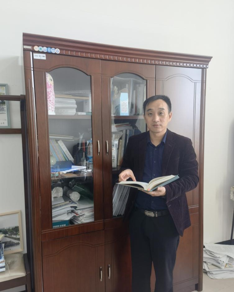 杨成方